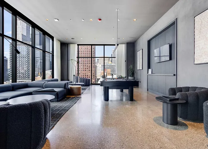 South Loop Rooftop With In And Out Parking 4
