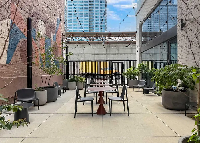 South Loop Rooftop With In And Out Parking 4 * Chicago